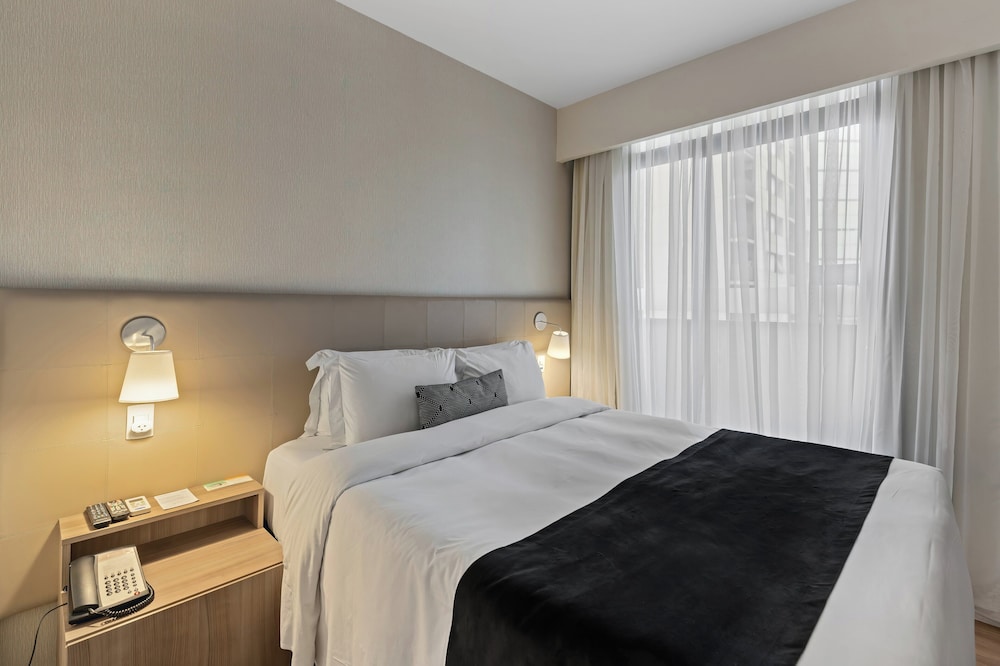 Suite, 1 Bedroom, Kitchen thumbnail 5