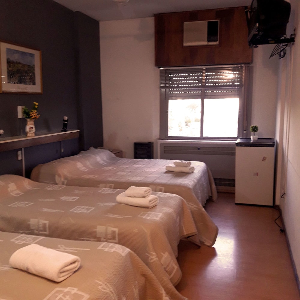 Classic Quadruple Room, 1 Bedroom, Private Bathroom