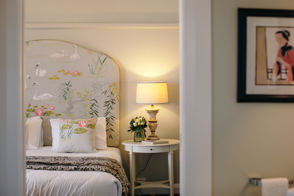 Suite, 1 King Bed, Ocean View photo 3