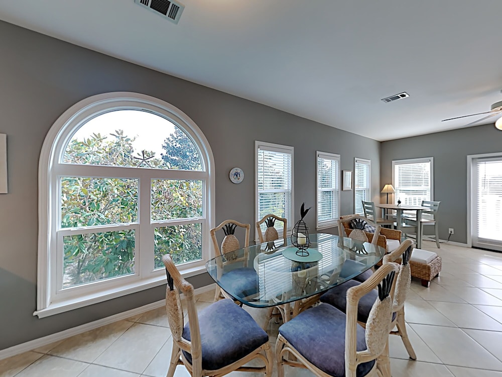 House, Multiple Beds, Balcony, Ocean View photo 3