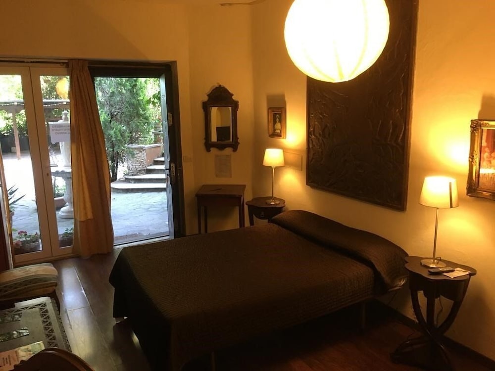 Comfort Triple Room, Ensuite, Garden View photo 2