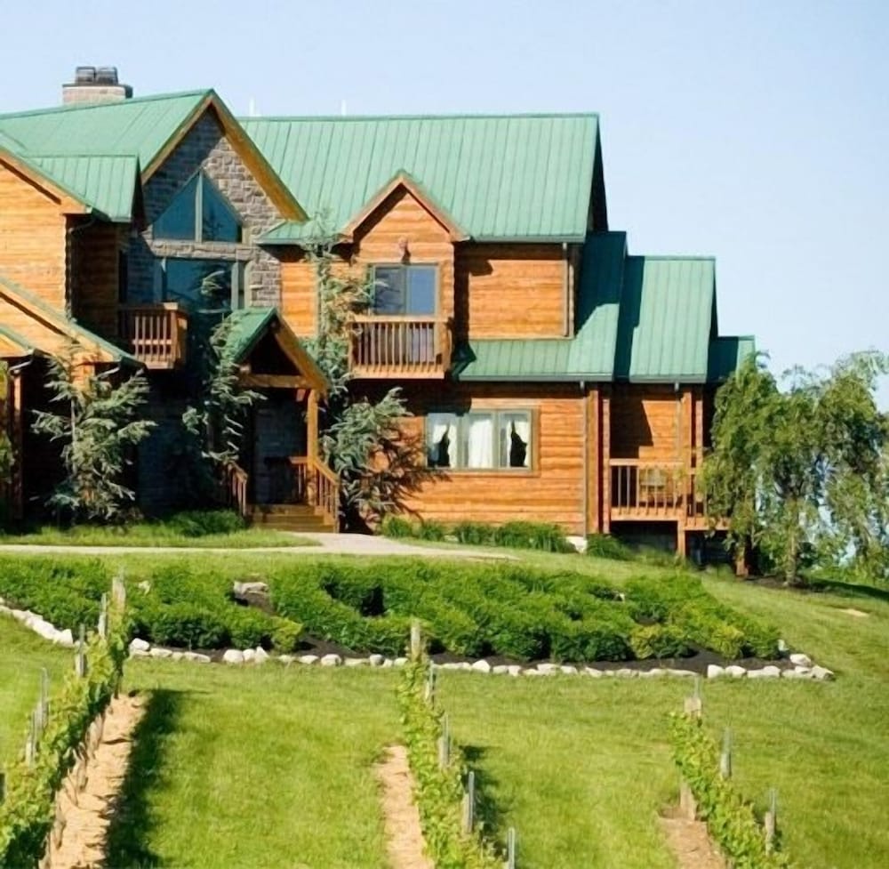 Lodge King photo 3