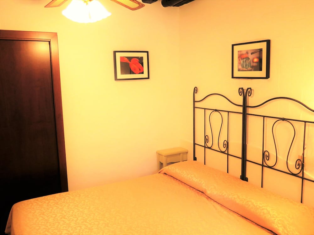 Standard Double or Twin Room photo 1