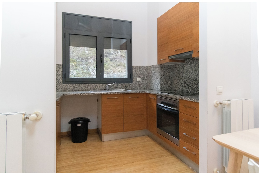 Basic Studio, 1 Bedroom photo 2