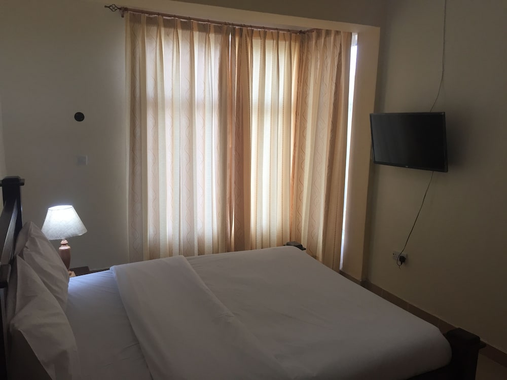 Standard Double Room, 1 Queen Bed, Non Smoking photo 2