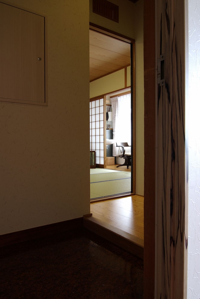 Standard Room, Multiple Beds, Shared Bathroom (for 2 people) photo 1