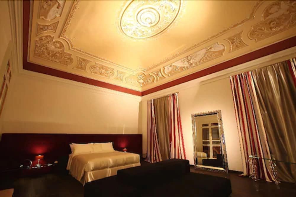 Luxury Suite, City View - Photo 1