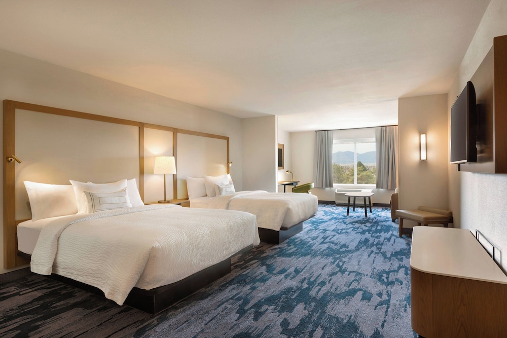 Suite, Multiple Beds photo 3