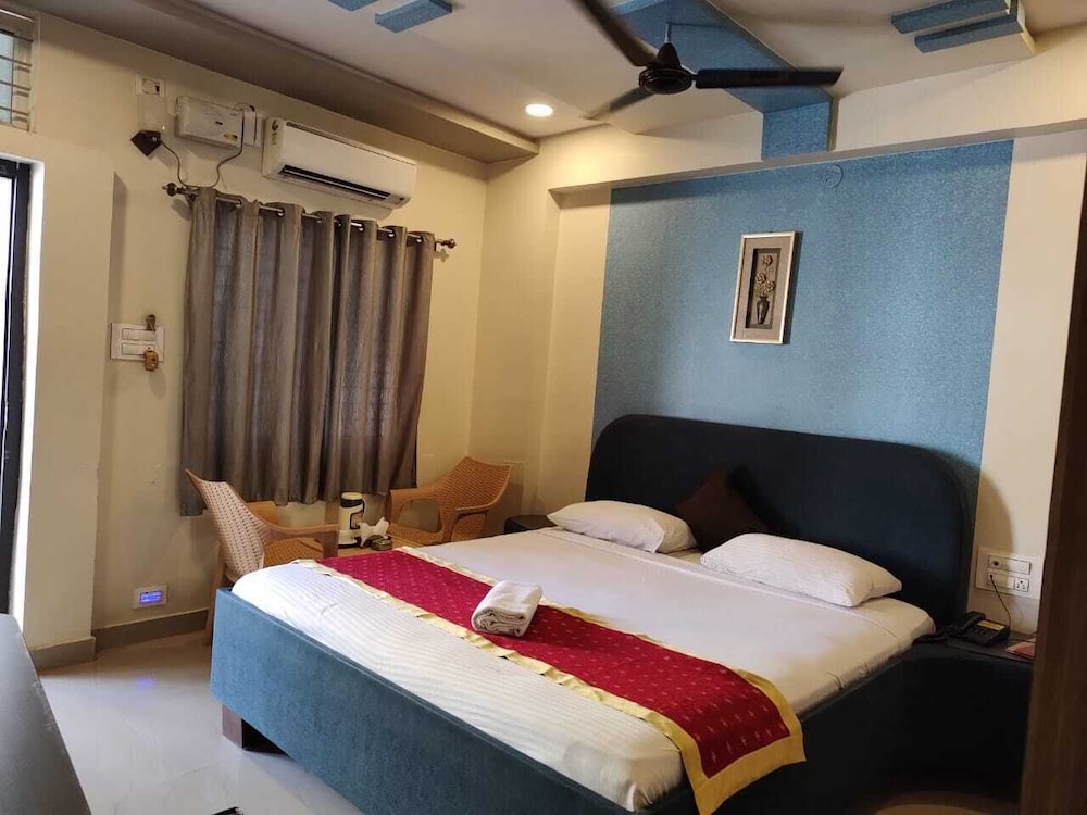 Deluxe Room - Photo 2