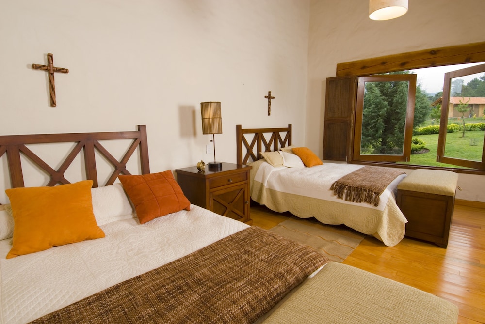 Standard Room photo 2