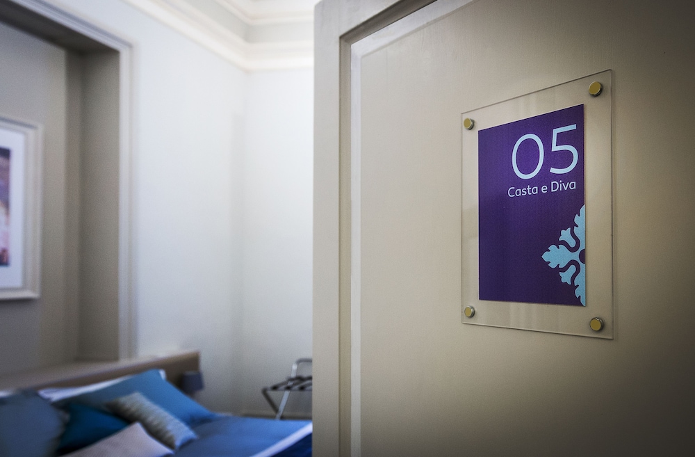 Deluxe Double or Twin Room photo 3