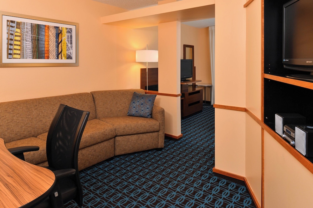 Executive Studio, 1 King Bed with Sofa bed (Hearing Accessible) - Photo 4