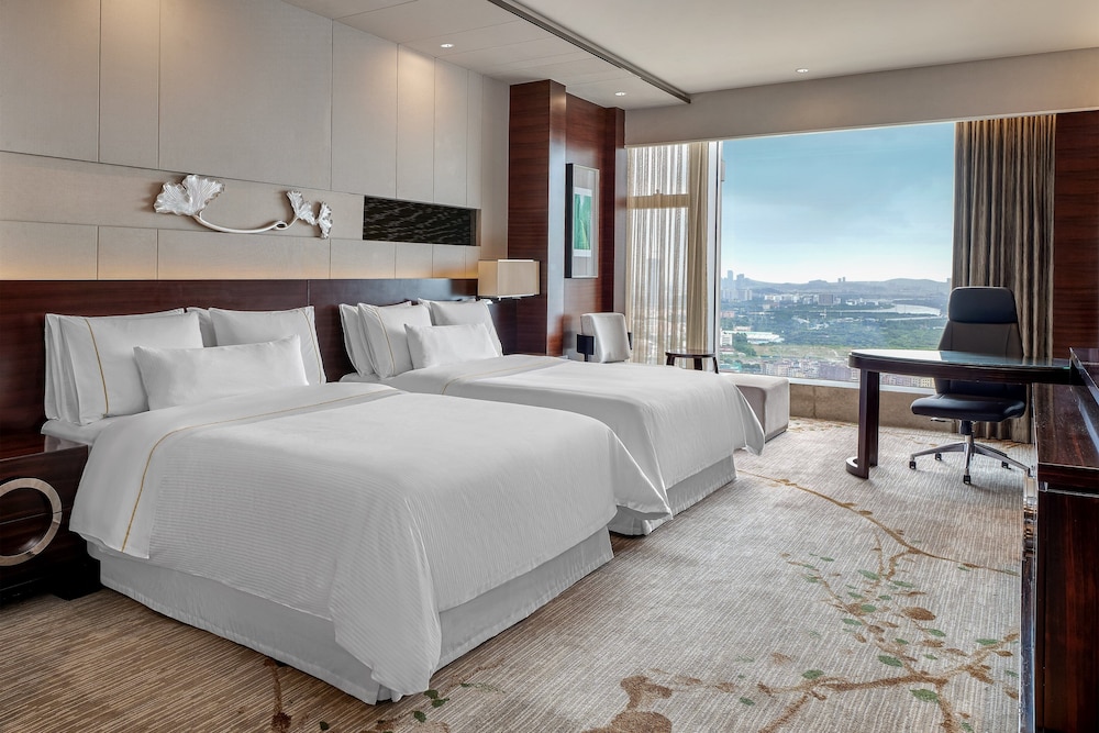 Room, 2 Double Beds - Photo 3