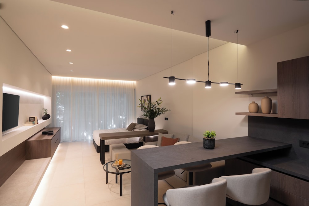 Deluxe Apartment, 1 Double Bed with Sofa bed, Balcony, City View