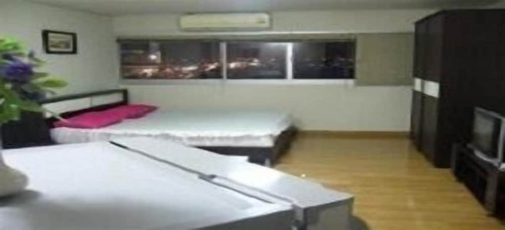 Standard Room photo 3