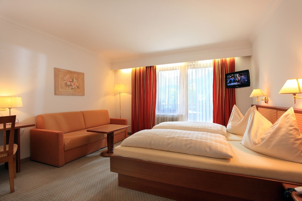 Standard Double Room, 1 Queen Bed, Balcony, South View