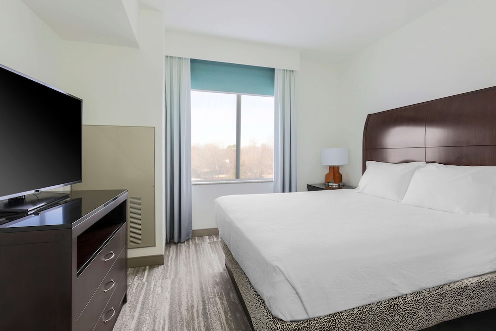 Room, 1 King Bed, Accessible - Photo 1
