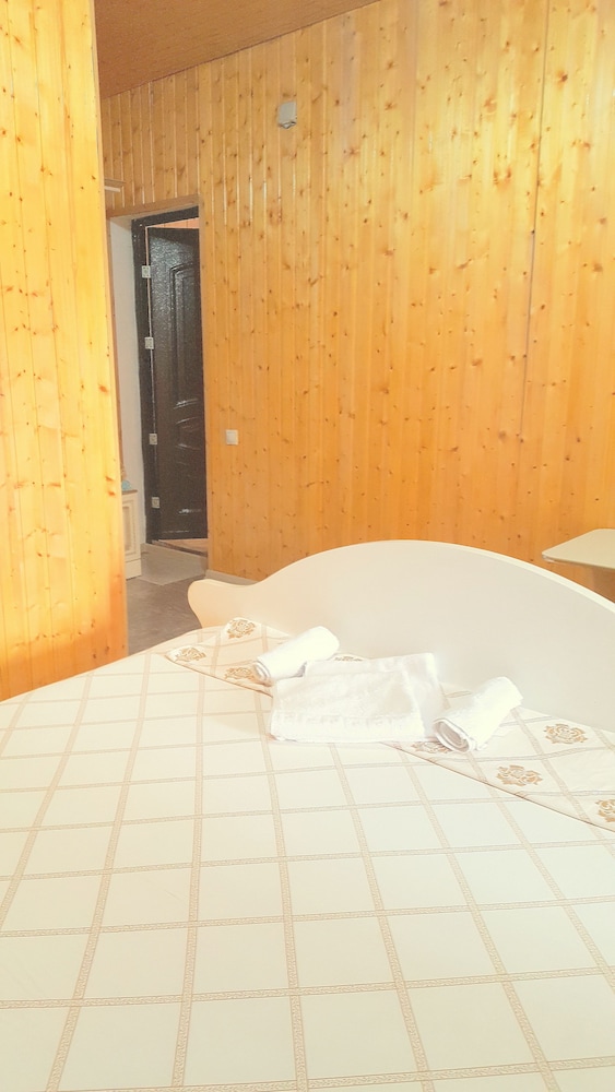 Standard Triple Room, Multiple Beds photo 2