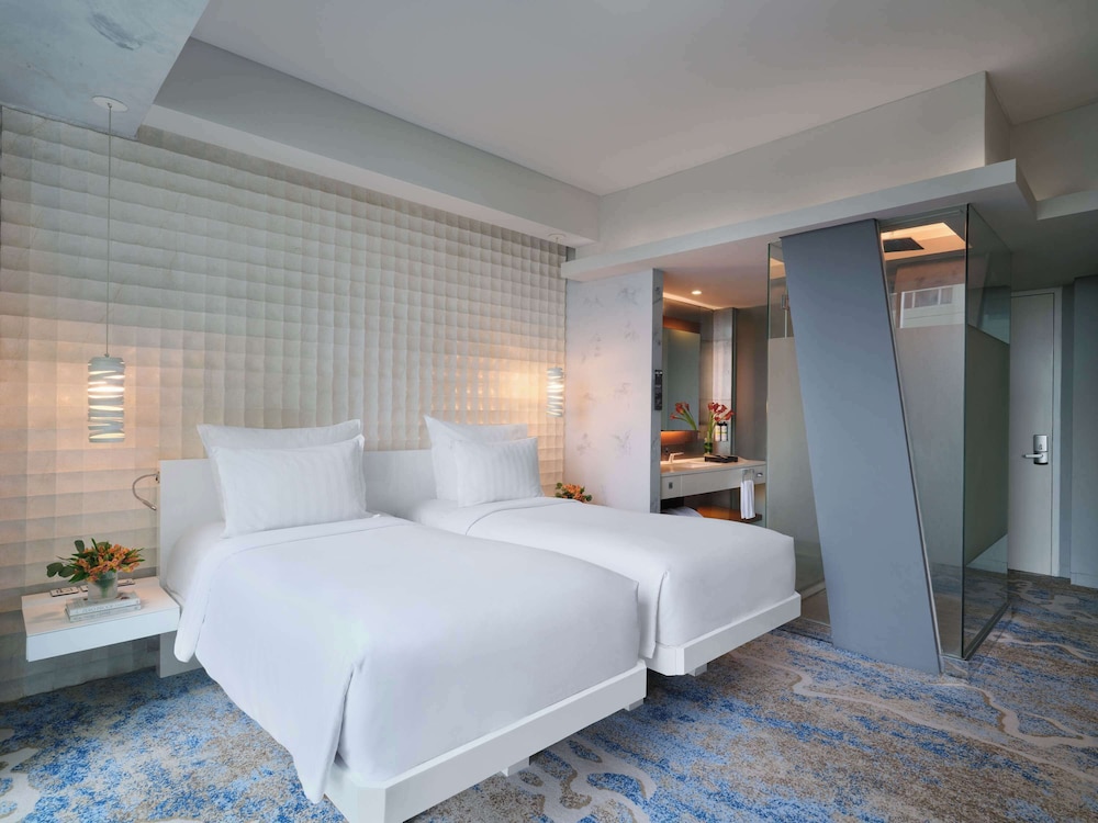 Deluxe Room, 2 Twin Beds - Photo 6