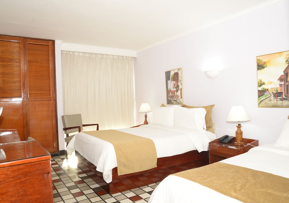 Standard Room, 2 Twin Beds - Photo 3