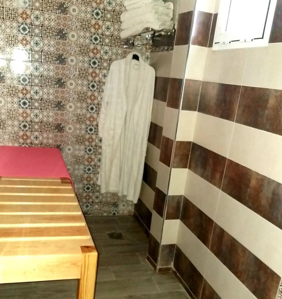 Comfort Suite, Multiple Beds, Non Smoking photo 2