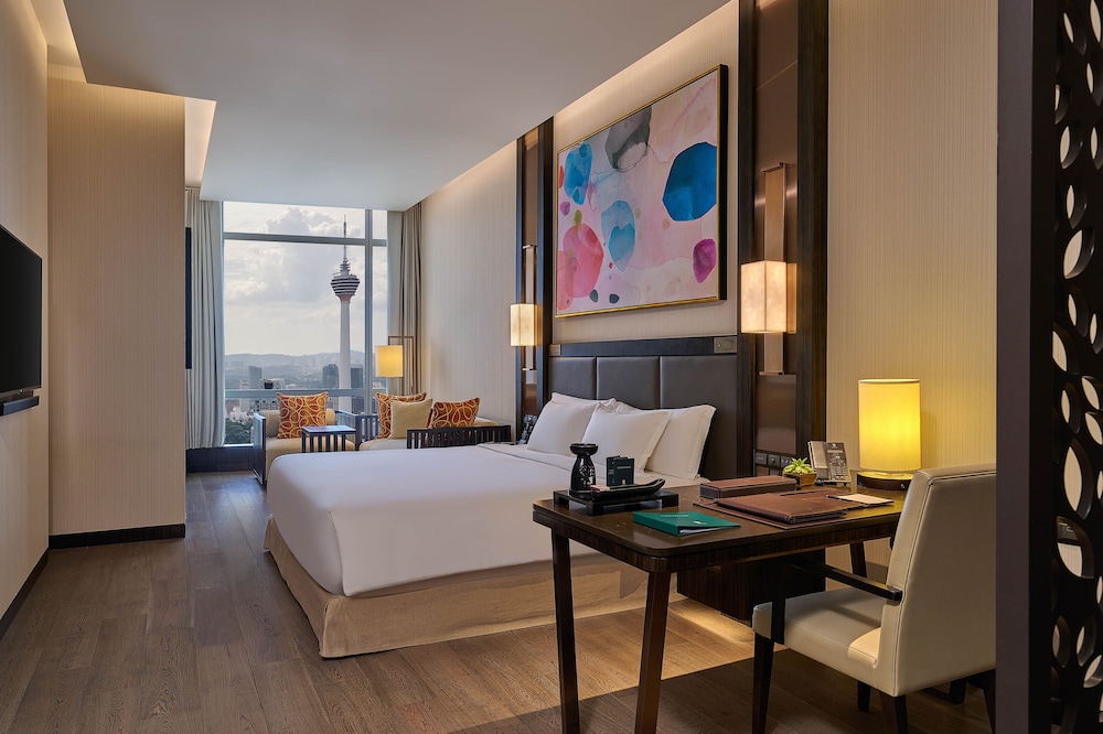 Signature Sky Retreat, 1 King Bed, KL Tower View photo 3