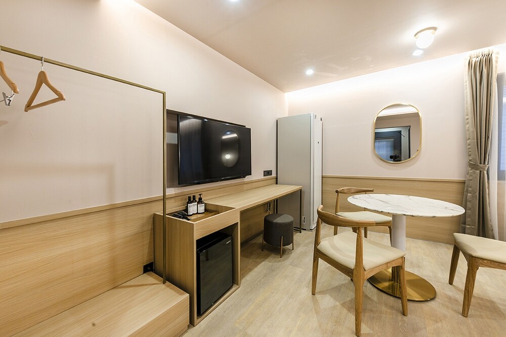 VIP Twin Room - Photo 5