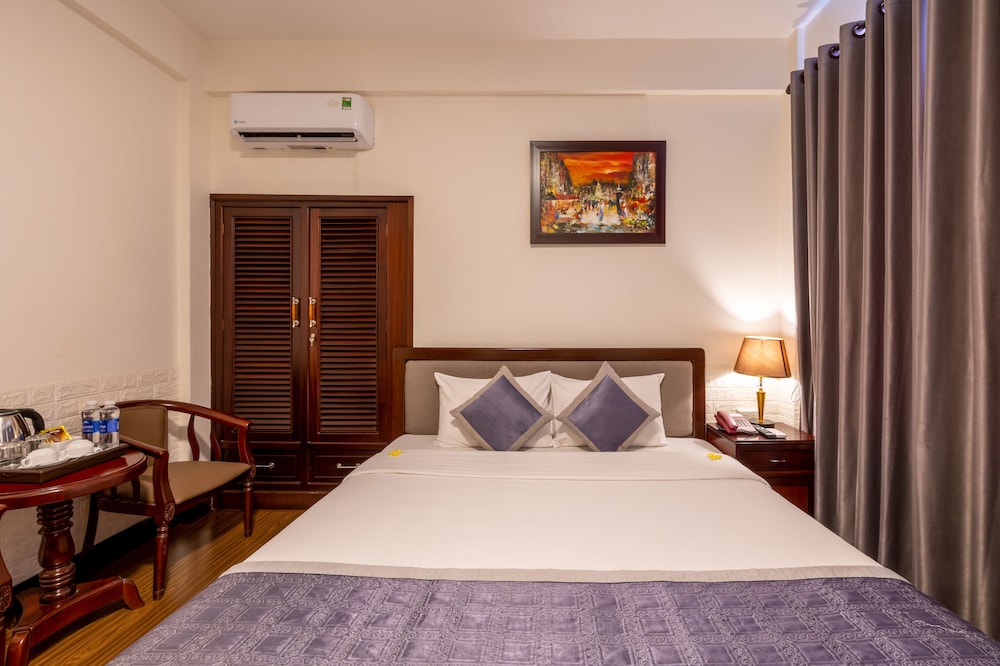 Deluxe Double Room - Photo 9