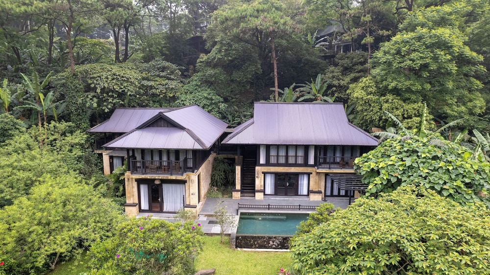 5 Bedroom Pool Villa