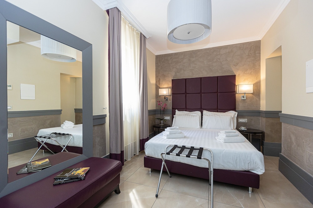 Traditional Double or Twin Room - Photo 2