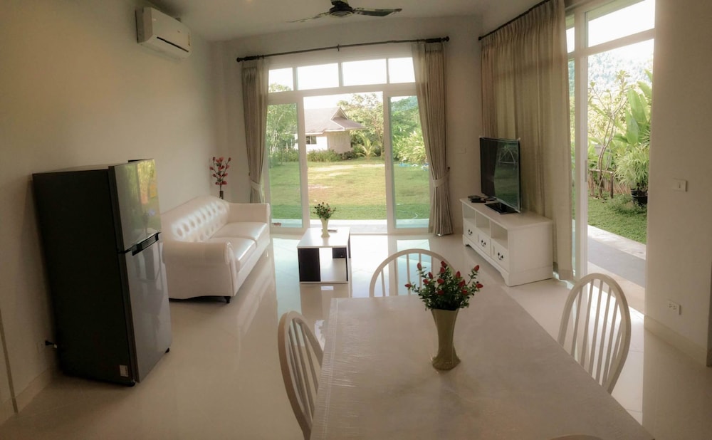 Deluxe Villa photo 3