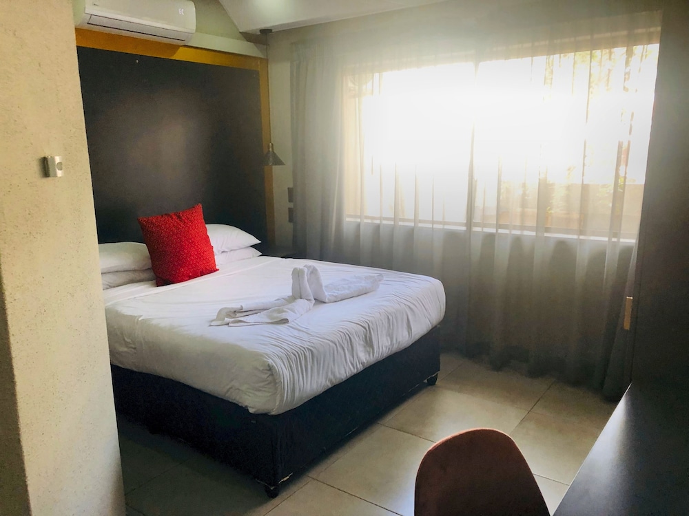 Standard Double Room, 1 Double Bed - Photo 9