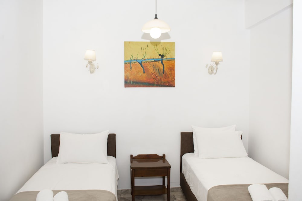 Basic Twin Room