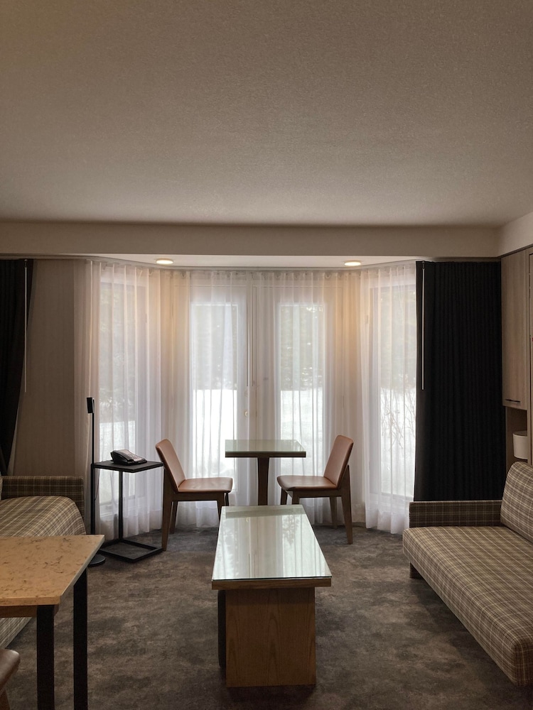Condo, 1 Bedroom photo 2