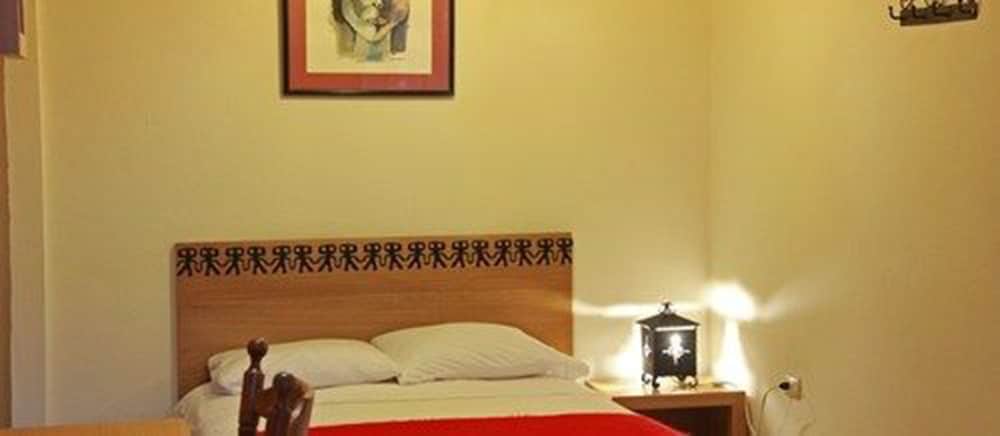 Standard Double Room, 1 Double Bed, Non Smoking, Garden View photo 3