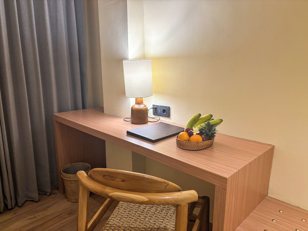 Suite, 1 Bedroom - Photo 5