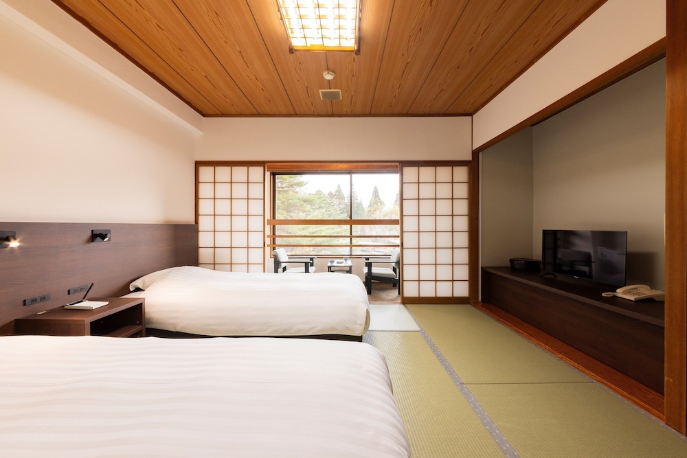 Japanese-style Twin Room, Non Smoking (with 8 Tatami, No Bath) photo 2