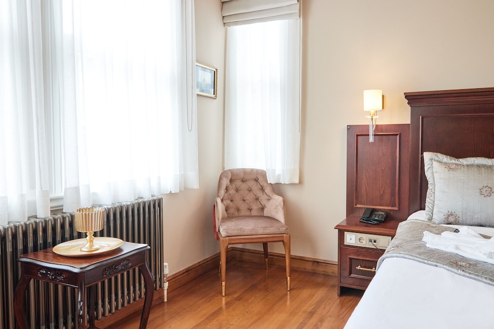 Deluxe Triple Room, 1 Bedroom, Non Smoking photo 3