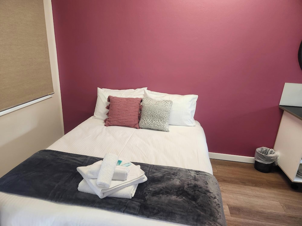 Motel Room photo 1