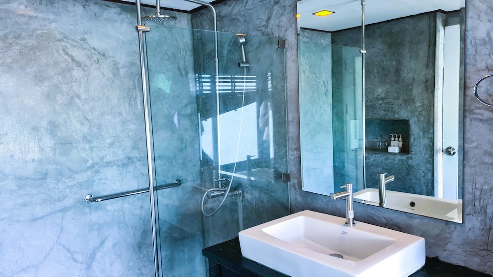Exclusive Villa, 1 King Bed, Ocean View - Photo 5