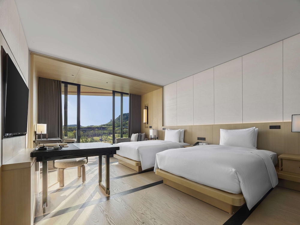 Suite, 1 Bedroom photo 2