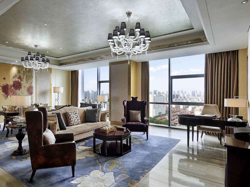 Executive Suite, 1 King Bed photo 2