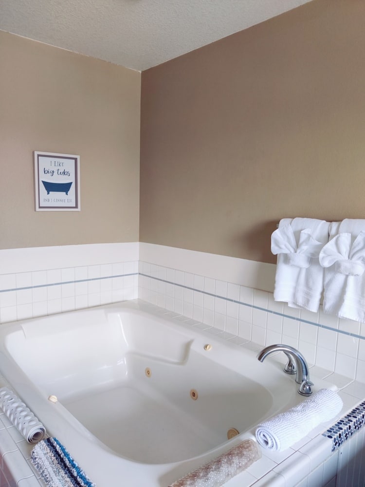 Hillcrest Spa Suite (dog friendly) photo 3