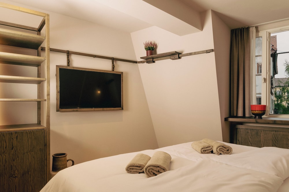 The HOY Suite photo 3