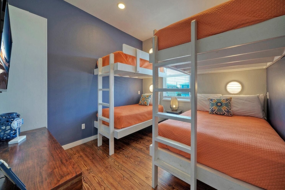 Villa (4 Bedrooms)