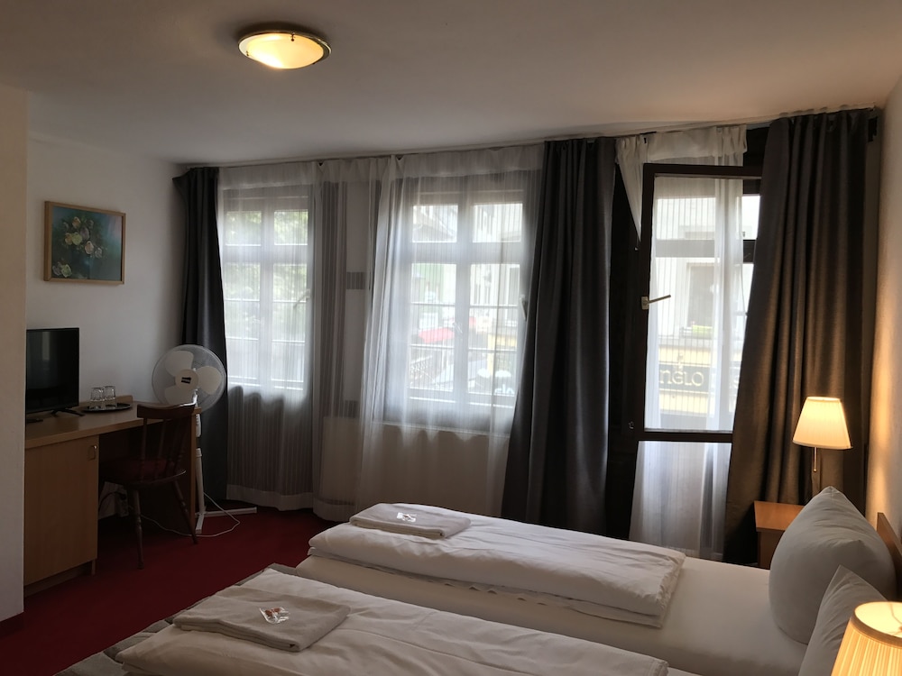 Double Room - Photo 3