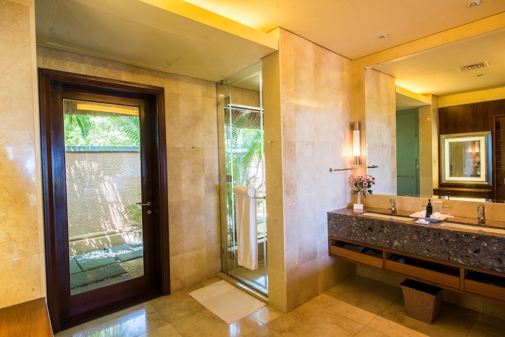 Suite, Oceanfront (Double, Pool Villa) - Photo 3