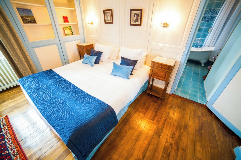 Classic Double Room - Photo 1