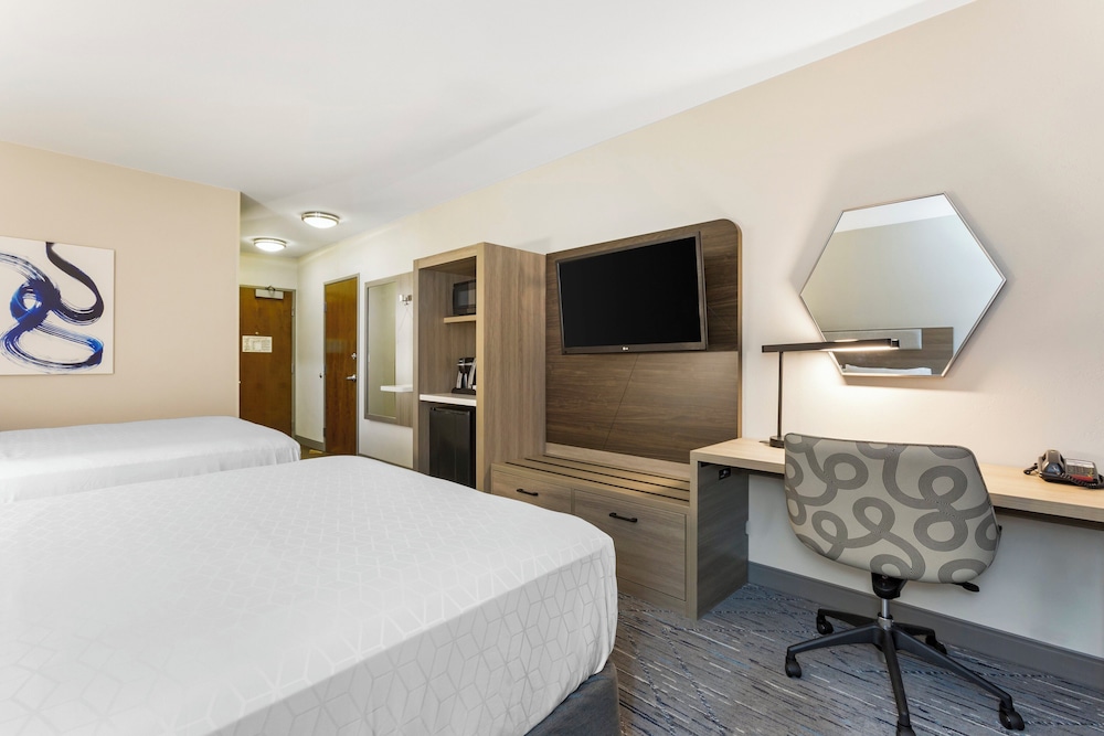 Standard Room, 2 Queen Beds photo 1