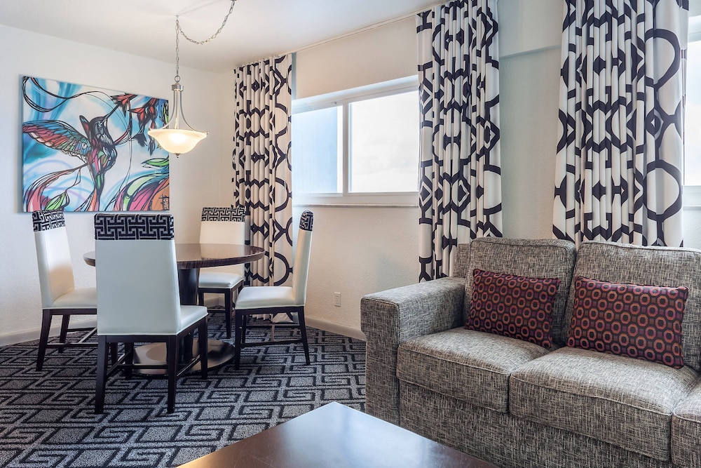 Suite, 1 Bedroom, Mobility Accessible photo 1